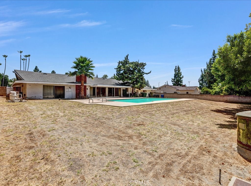 Properties 3 10315 Vanalden Avenue