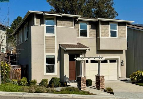 Photo of 4827 Roberts Ct Ct, Castro Valley, CA 94552 (MLS # 41122976)
