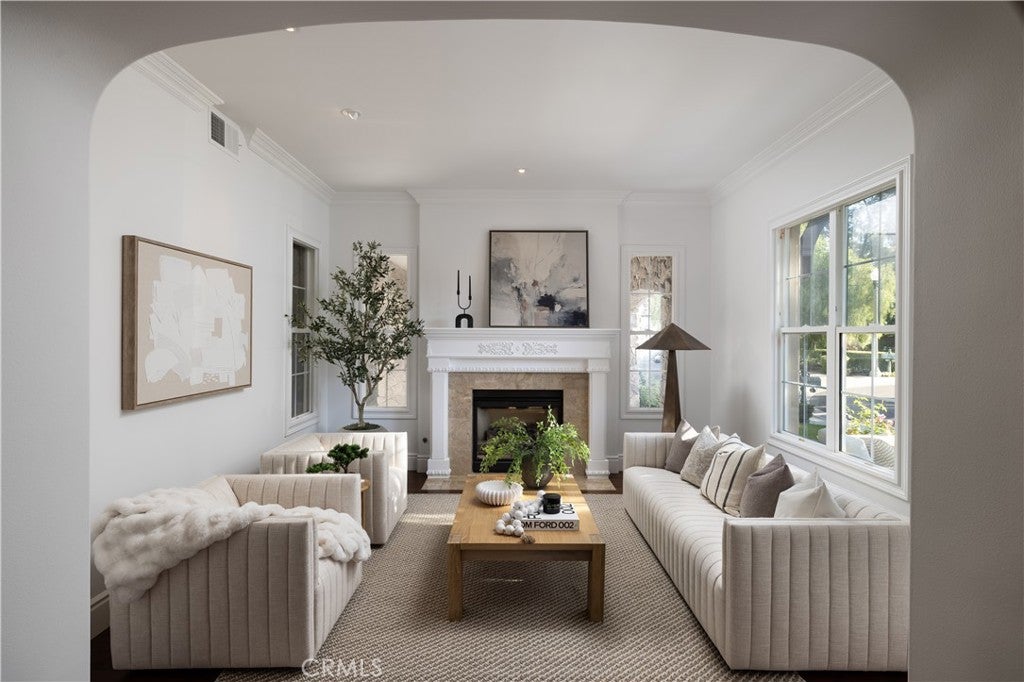 37 Vernon