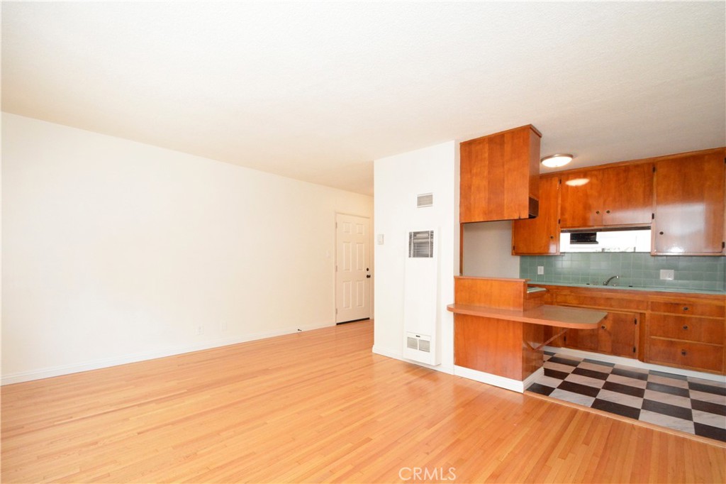 338 Elm Avenue 2