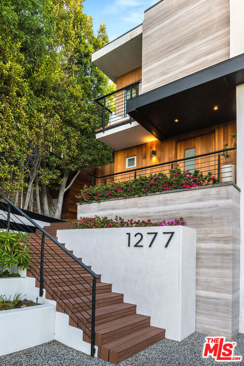 1277 St Ives Place