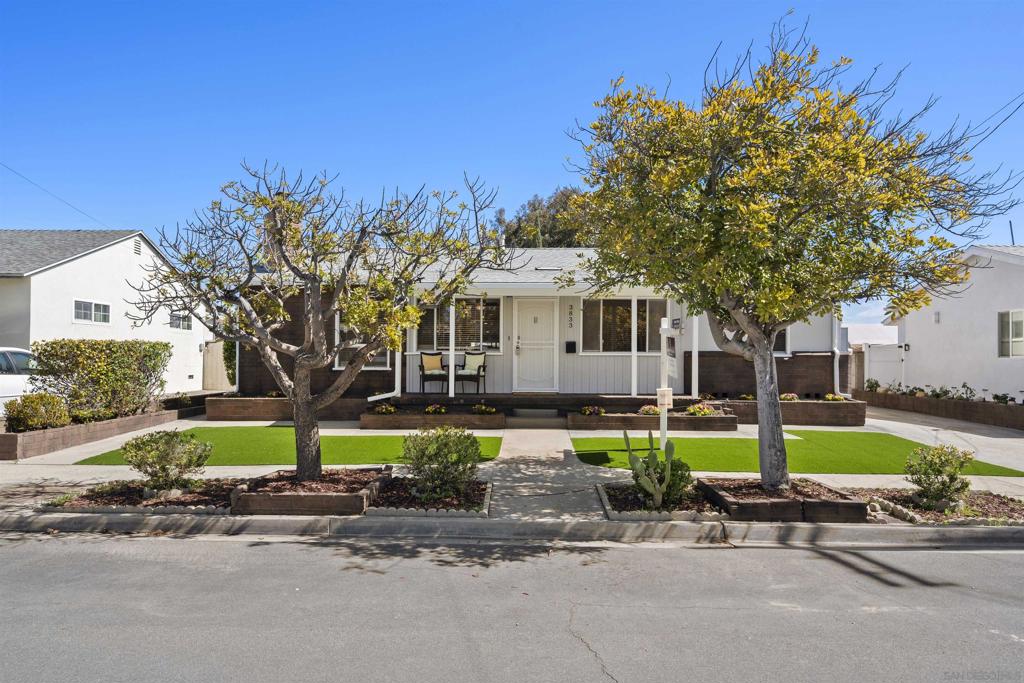 3833 Tomahawk Ln