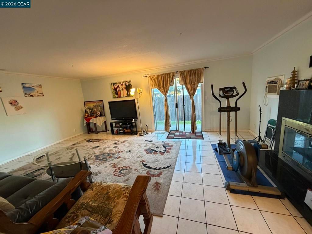 Photo of 606 606 W 20Th St St, Antioch, CA 94509 (MLS # 41121628)