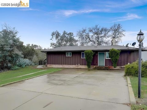 Photo of 1361 Steele Canyon Rd. RD, Napa, CA 94558 (MLS # 41149072)