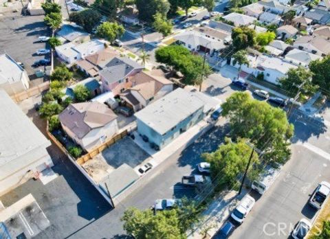 Photo of 5174 Linden Avenue, Long Beach, CA 90805 (MLS # PW26022902)