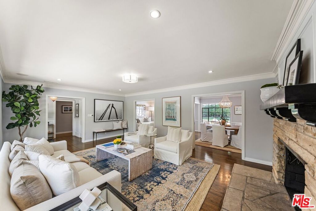 2107 Coldwater Canyon Drive