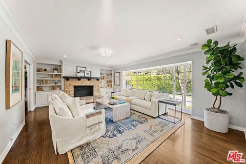 2107 Coldwater Canyon Drive Beverly Hills CA 90210