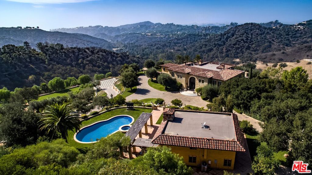 12300 Mulholland