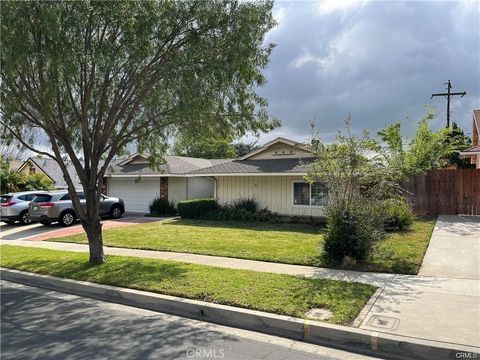 Photo of 21530 Birch Hill Dr, Diamond Bar, CA 91765 (MLS # CV26083234)