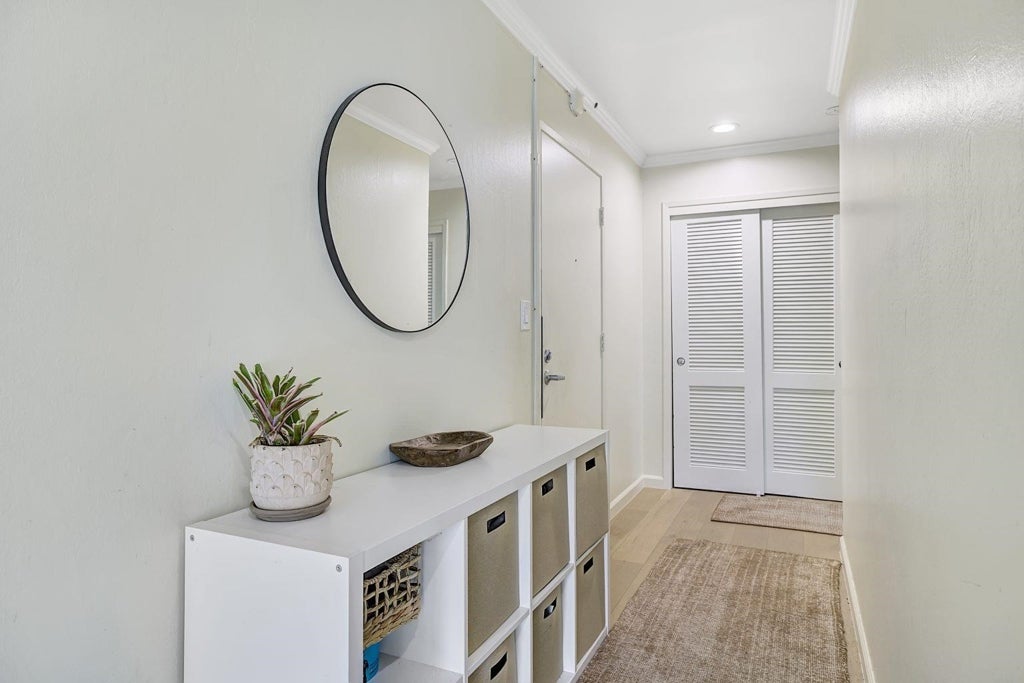 407 Orange St 410