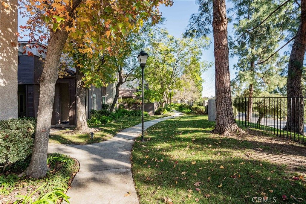 Photo of 73 Via Colinas, Westlake Village, CA 91362 (MLS # SR26009286)