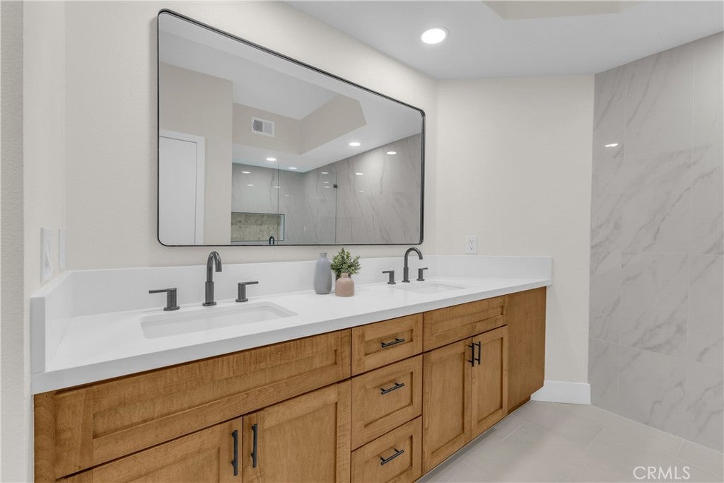 280 Vista Royale Circle W