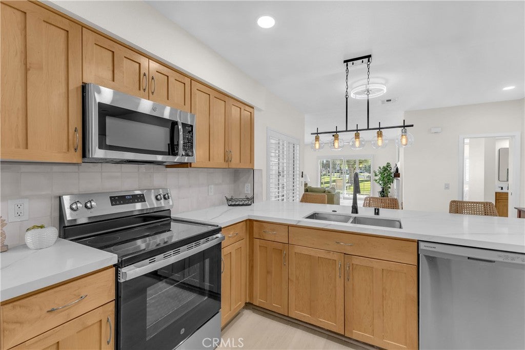 280 Vista Royale Circle W