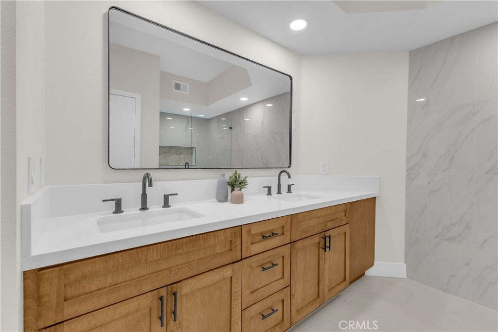 280 Vista Royale Circle W