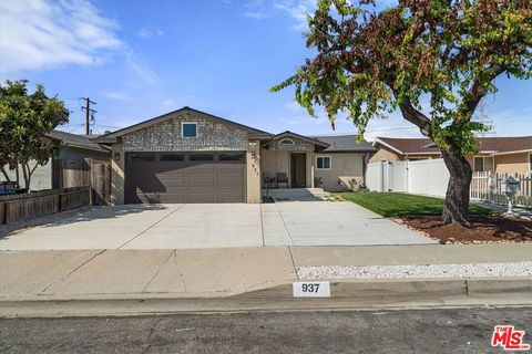 Photo of 937 E 222nd Street, Carson, CA 90745 (MLS # 26799615)