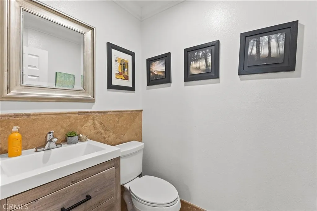 Irvine, California 92603, United States, 3 Bedrooms Bedrooms, ,3 BathroomsBathrooms,Residential,Active,250815