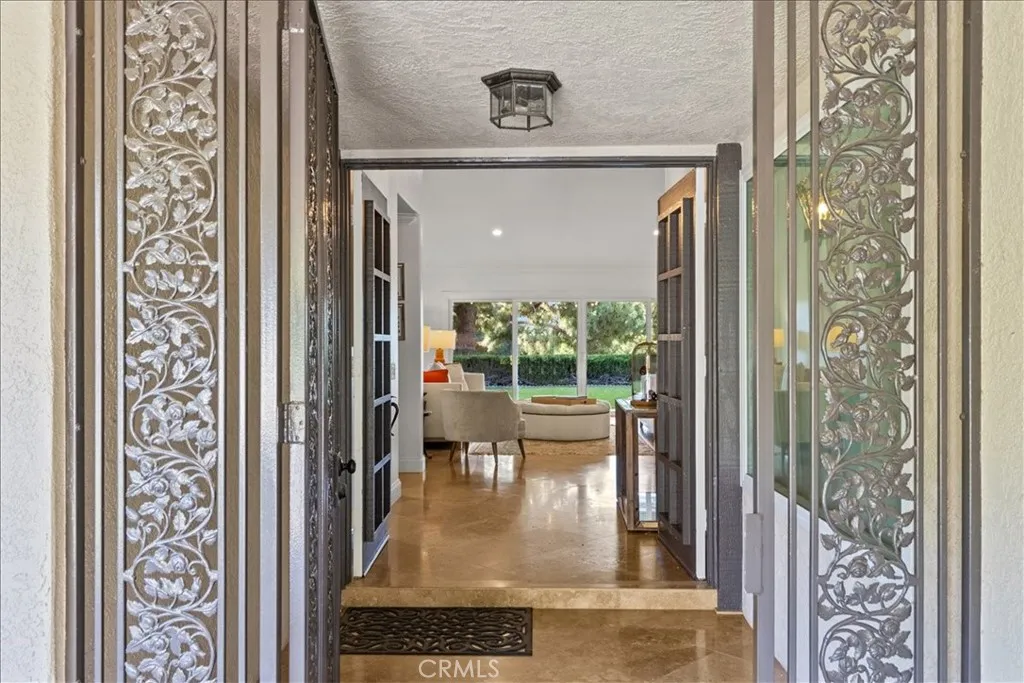 Irvine, California 92603, United States, 3 Bedrooms Bedrooms, ,3 BathroomsBathrooms,Residential,Active,250815