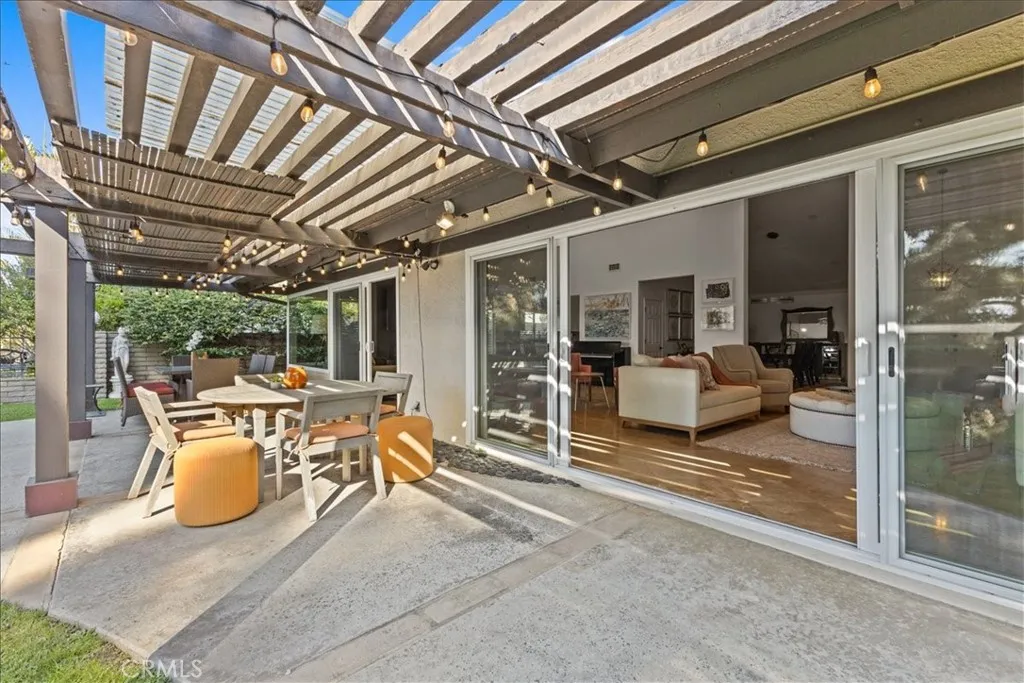 Irvine, California 92603, United States, 3 Bedrooms Bedrooms, ,3 BathroomsBathrooms,Residential,Active,250815