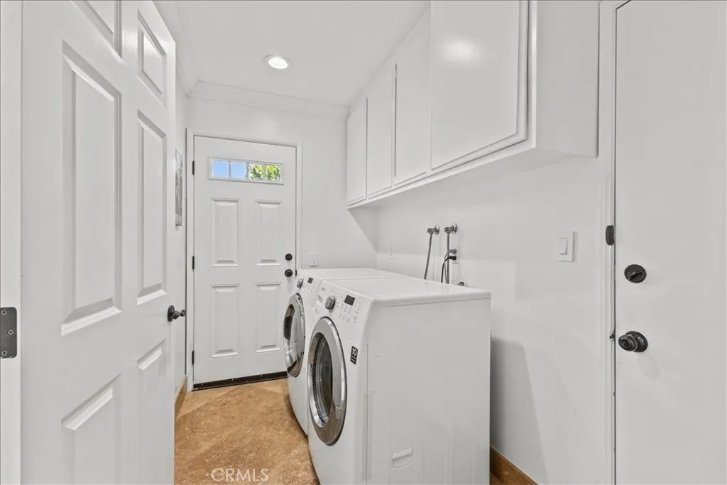 Irvine, California 92603, United States, 3 Bedrooms Bedrooms, ,3 BathroomsBathrooms,Residential,Active,250815