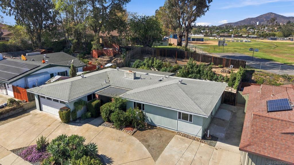 6068 Henderson Dr.