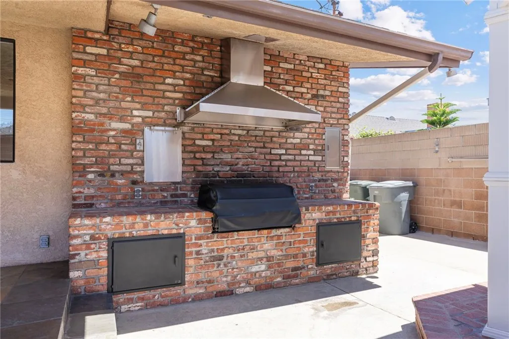 Buena Park, California 90620, United States, 4 Bedrooms Bedrooms, ,2 BathroomsBathrooms,Residential,Active,167118