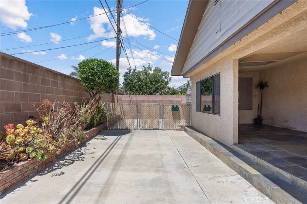 Buena Park, California 90620, United States, 4 Bedrooms Bedrooms, ,2 BathroomsBathrooms,Residential,Active,167118