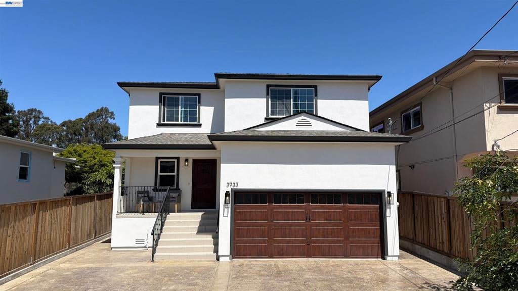 3933 Midvale Ave AVE