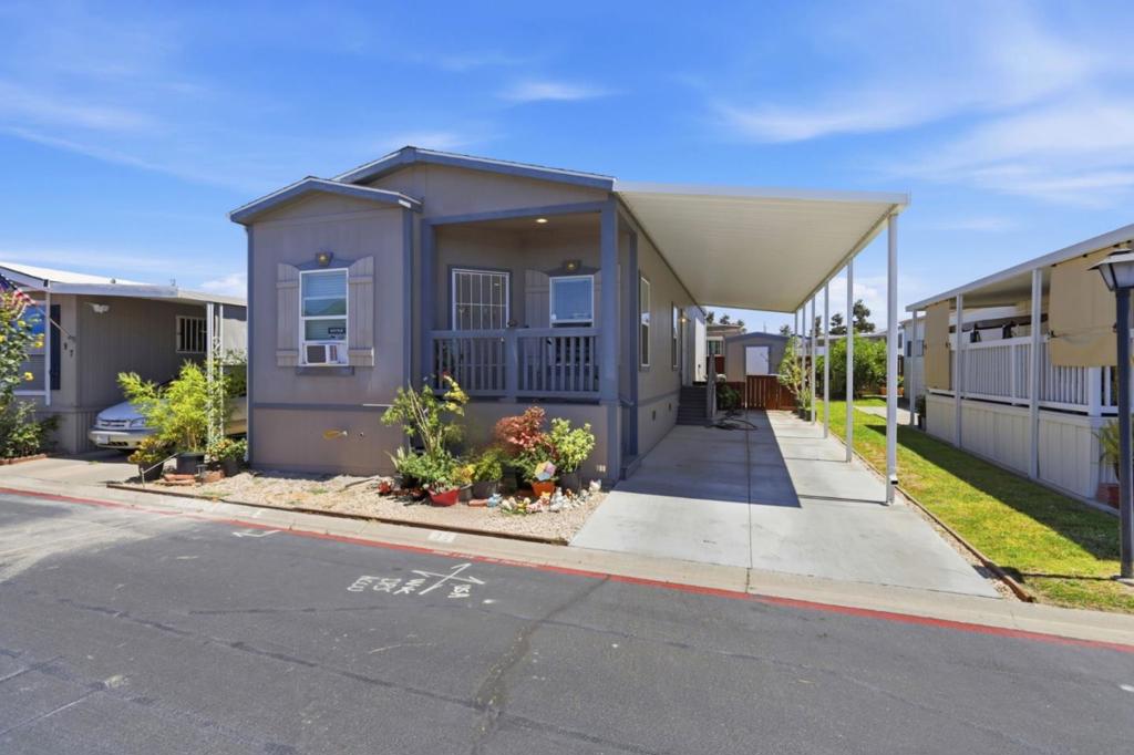 555 Umbarger Road 96