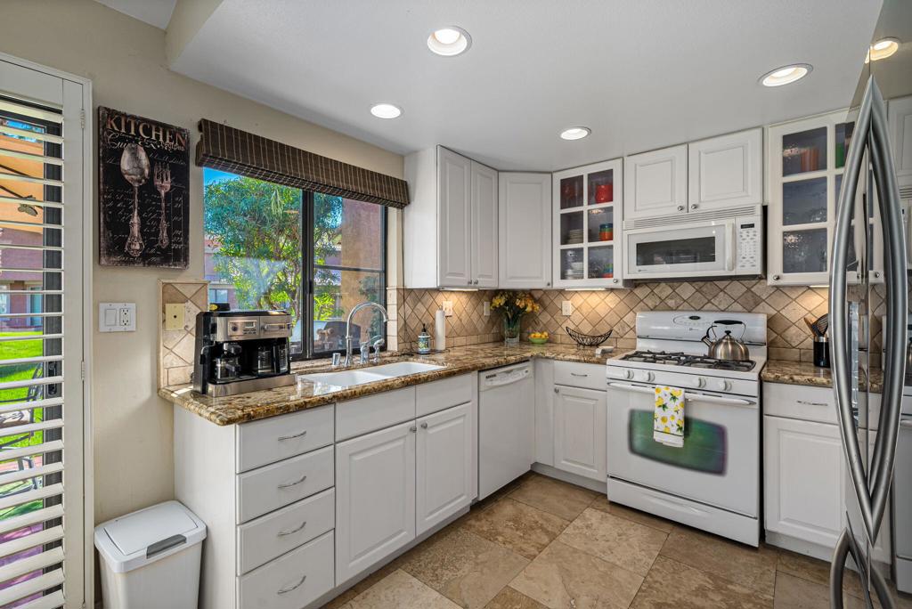 Oasis Country Club - Residential