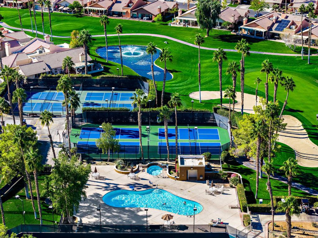 Oasis Country Club - Residential