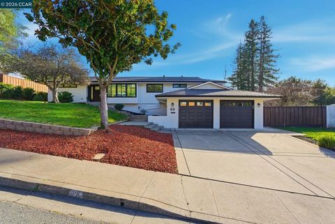 Photo of 89 Greenfield Dr, Moraga, CA 94556 (MLS # 41129018)