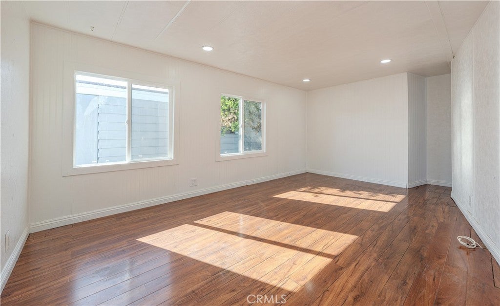 14272 Hoover 47