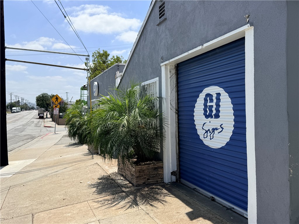 1405 W Olympic