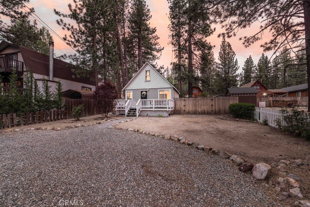 204 W Mojave