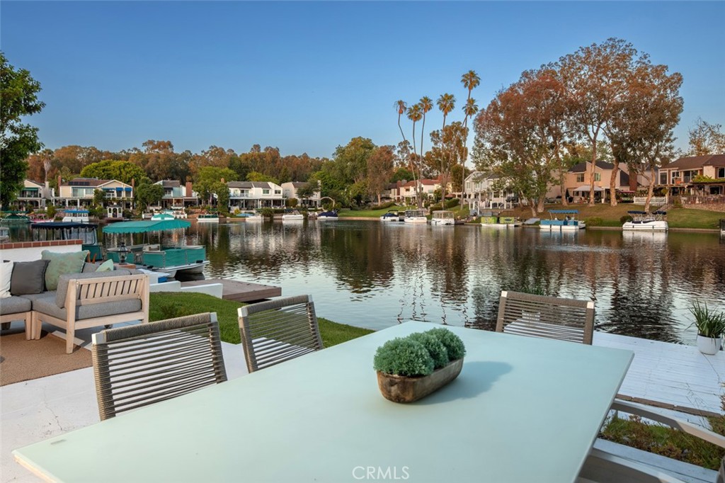 22526 Lake Forest Lane