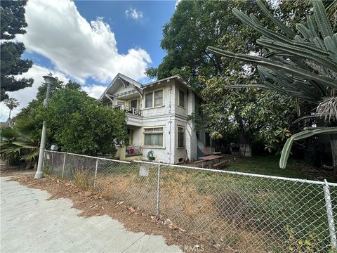 485 Park Front Los Angeles CA 90011