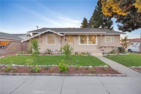 Photo of 3691 Cortner Ave, Long Beach, CA 90808 (MLS # PW26060754)