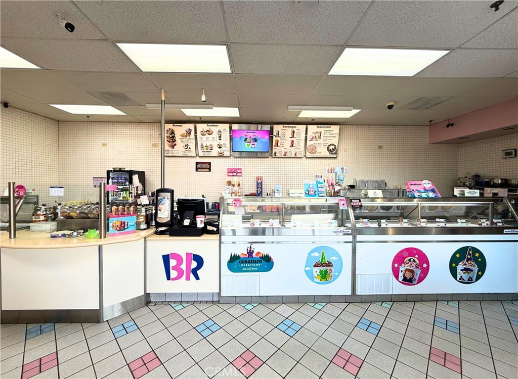 6731 Westminster Boulevard 111