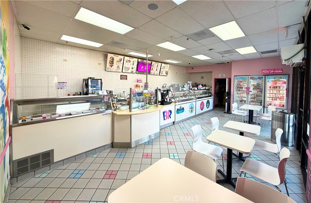 6731 Westminster Boulevard 111