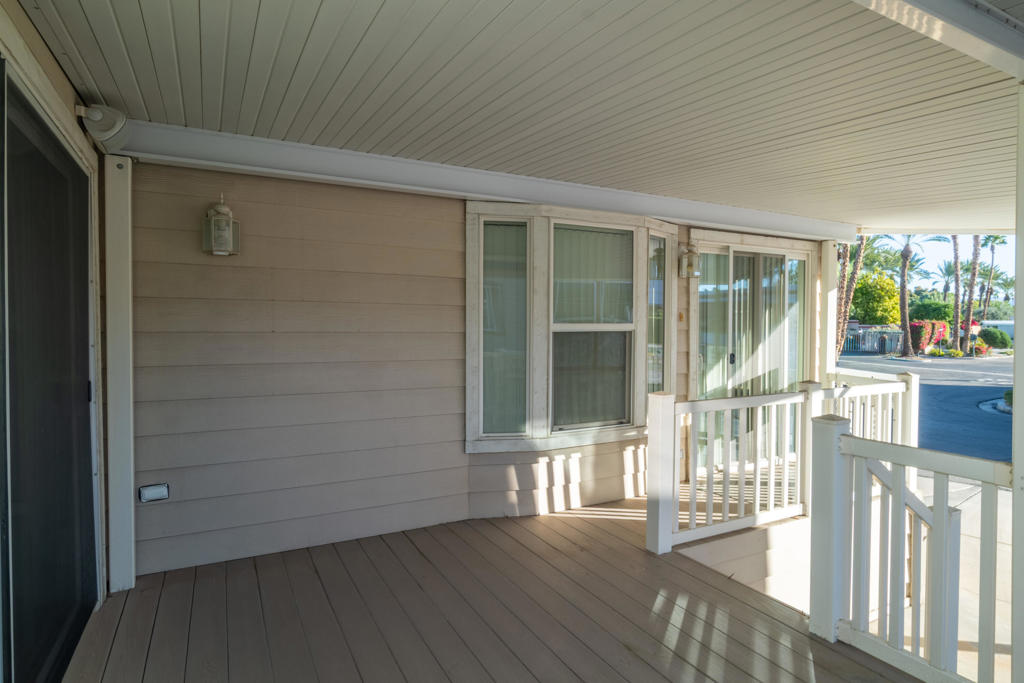 Desert Shadows Rv Re - Manufactured In Park