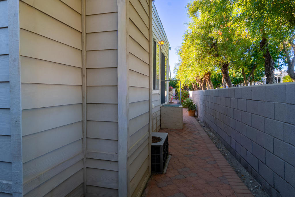 Desert Shadows Rv Re - Manufactured In Park