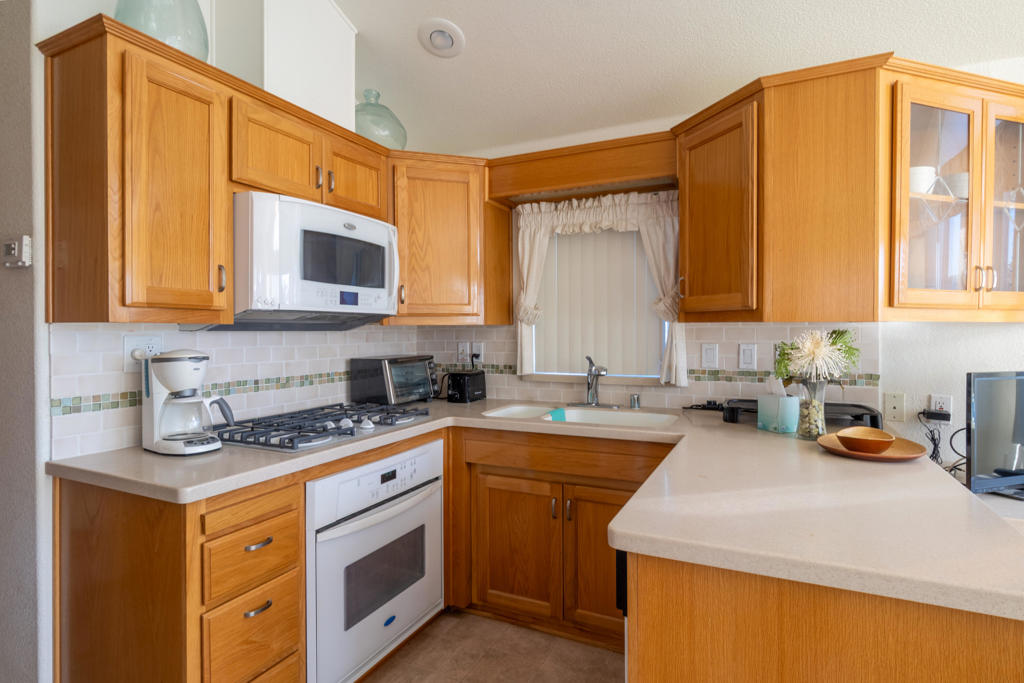 Desert Shadows Rv Re - Manufactured In Park