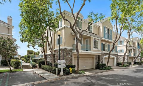 Photo of 44 Chandon, Newport Coast, CA 92657 (MLS # NP26097889)