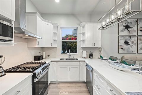 Photo of 2217 Estribo Drive, Rolling Hills Estates, CA 90274 (MLS # SB25097765) Photo of 2217 Estribo Drive, Rolling Hills Estates, CA 90274 (MLS # SB25097765)