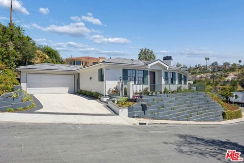 Photo of 15201 Mc Kendree Avenue, Pacific Palisades, CA 90272 (MLS # 26817357)