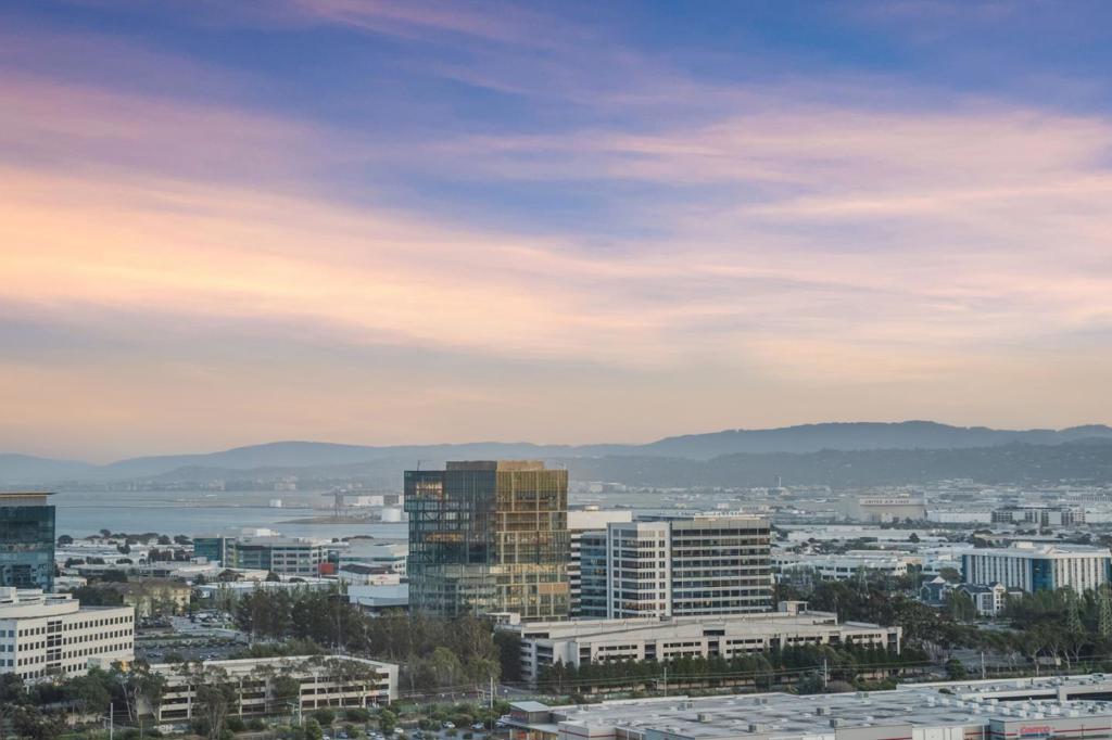 1 Mandalay Place 1011