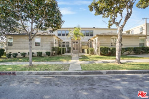 Photo of 5202 Knowlton Street, Los Angeles, CA 90045 (MLS # 26907307)