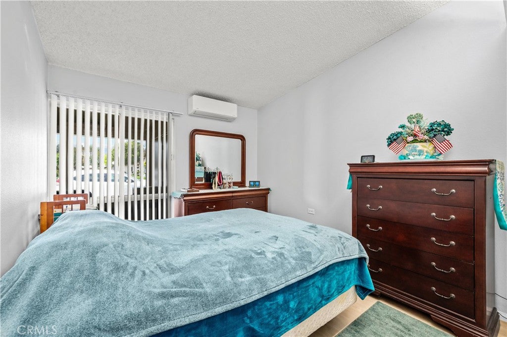 1260 Oakmont Road 53i