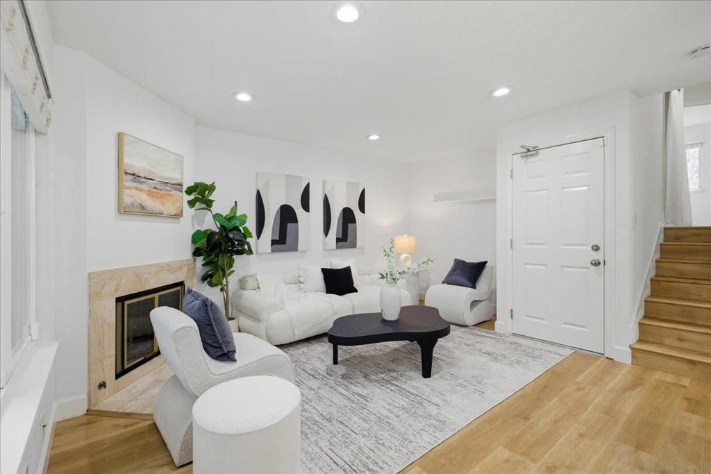 Photo of 680 Blackford, San Jose, CA 95117 (MLS # ML82039180)