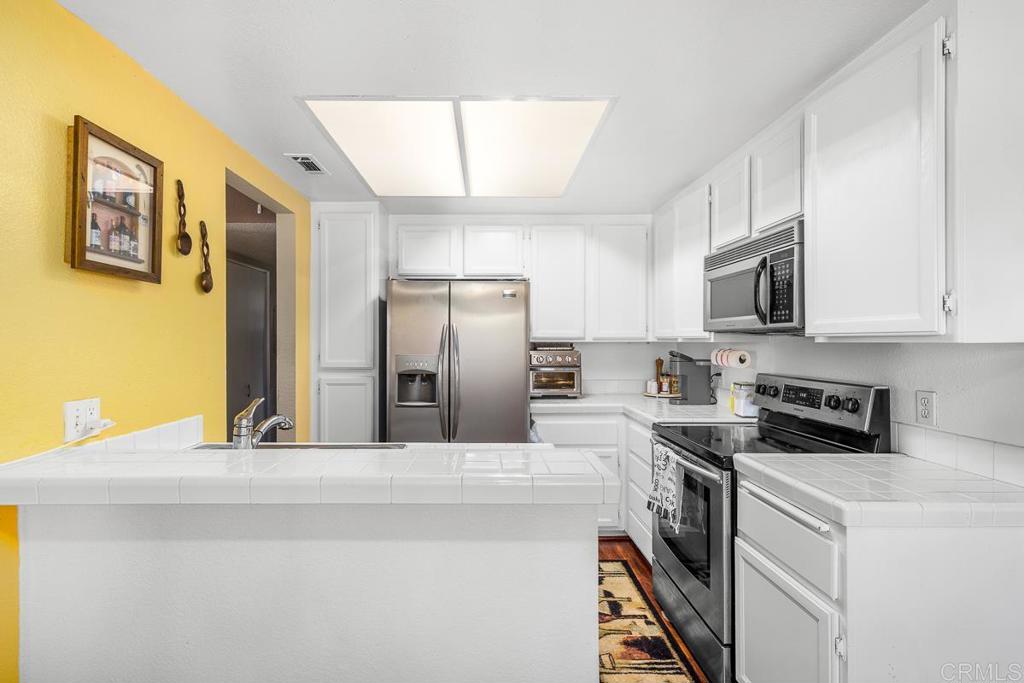 866 S Rancho Santa Fe. Rd.